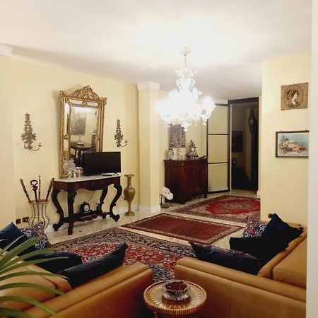 Confortevole باري المظهر الخارجي الصورة