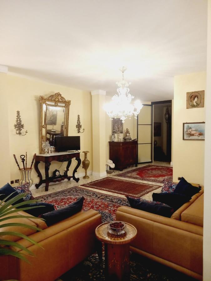 Confortevole باري المظهر الخارجي الصورة